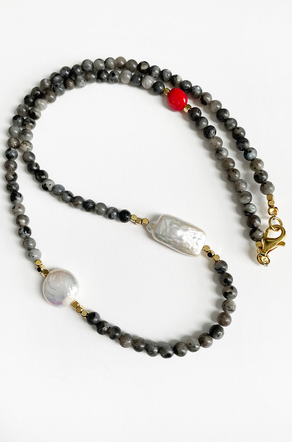 FRESHWATER PEARL AND LABRADORITE NECKLACE