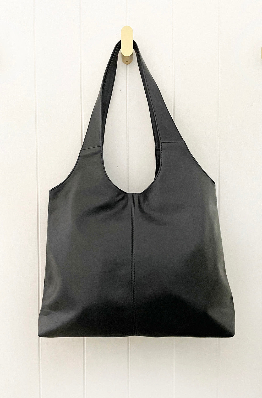 LEATHER CIRCLE BAG BLACK