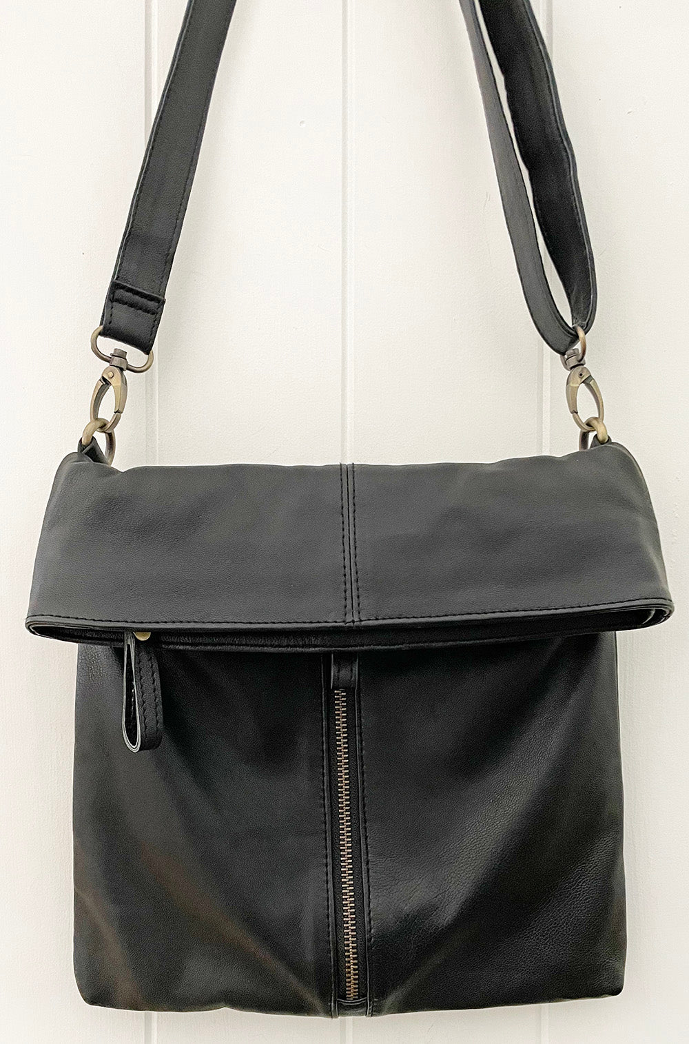 LEATHER FOLD OVER BAG BLACK